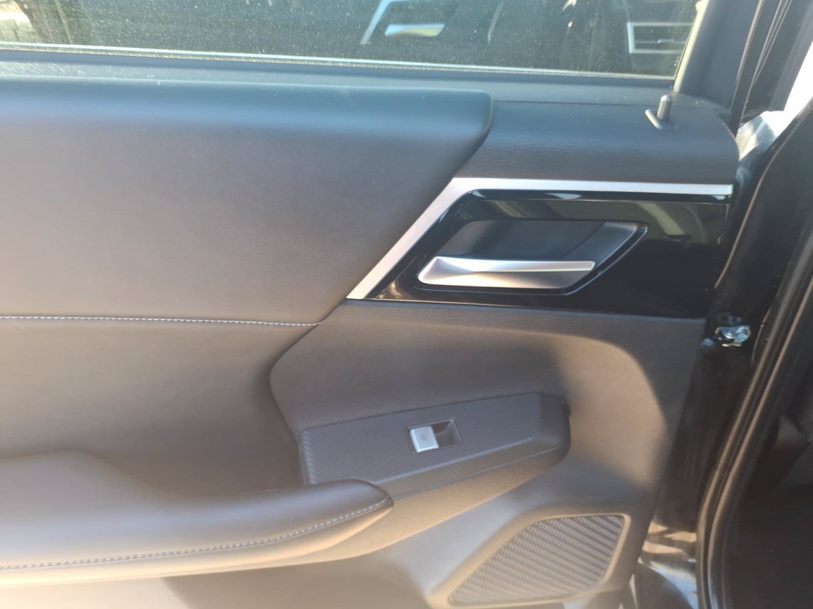 Used 2022 Mitsubishi Outlander SE FWD image 9