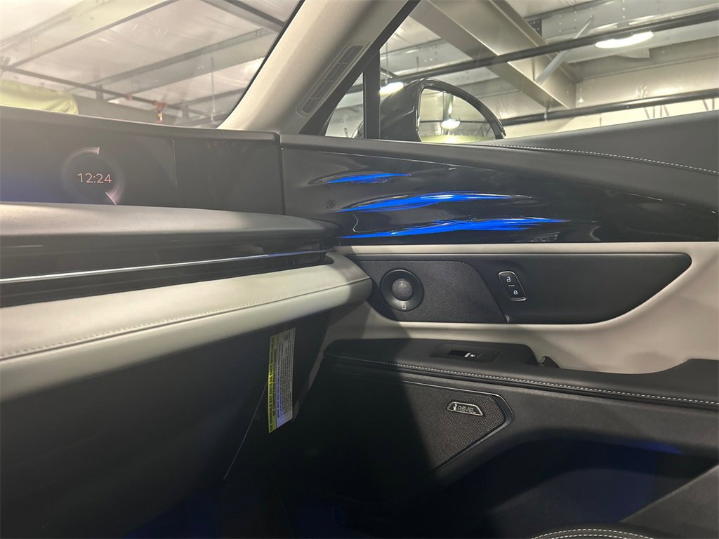 Used 2025 Lincoln Nautilus Premier w/ Equipment Group 102A image 19