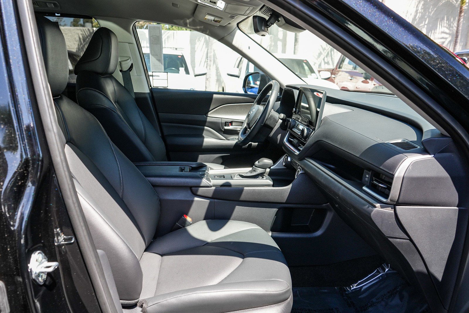 Used 2025 Toyota Grand Highlander FWD image 15