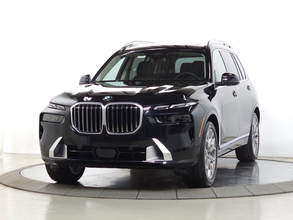 Used 2026 BMW X7 xDrive40i AWD/4WD image 3