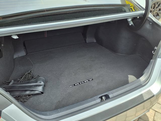 Used 2021 Toyota Camry XSE FWD image 9