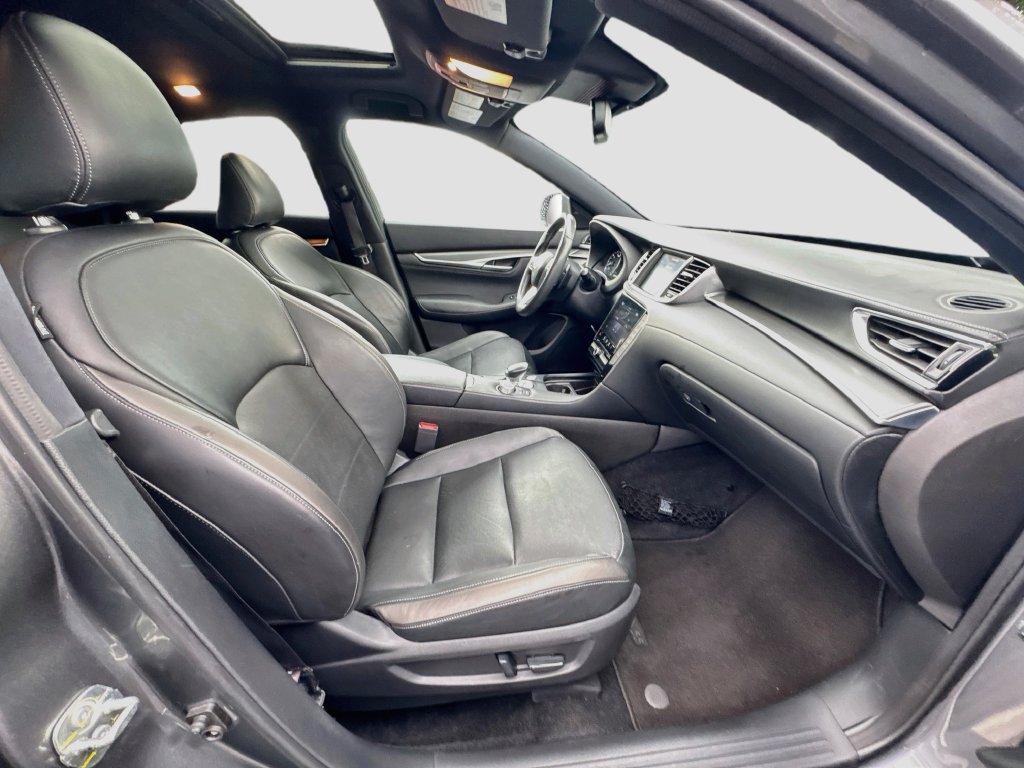 Certified 2023 INFINITI QX55 Luxe w/ Cargo Package AWD/4WD image 29
