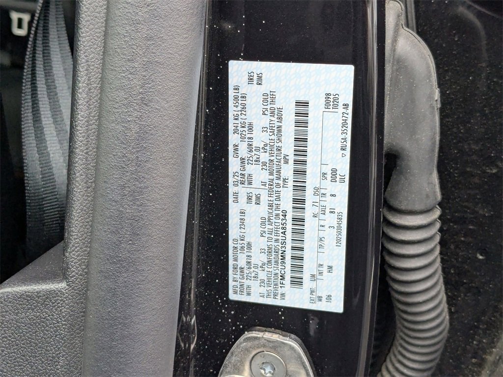 Used 2025 Ford Escape ST-Line image 38