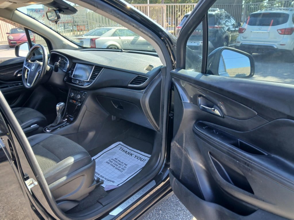 Used 2018 Buick Encore Sport Touring image 10