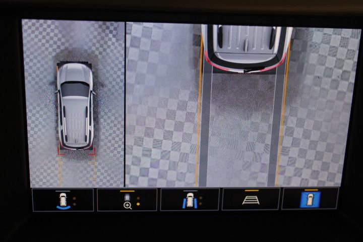 Used 2021 GMC Acadia Denali w/ Denali Technology Package AWD/4WD image 55