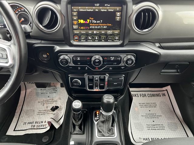 Used 2022 Jeep Wrangler Unlimited Sahara image 11