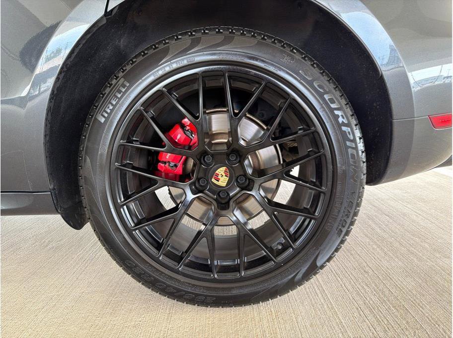 Used 2018 Porsche Macan GTS AWD/4WD image 29