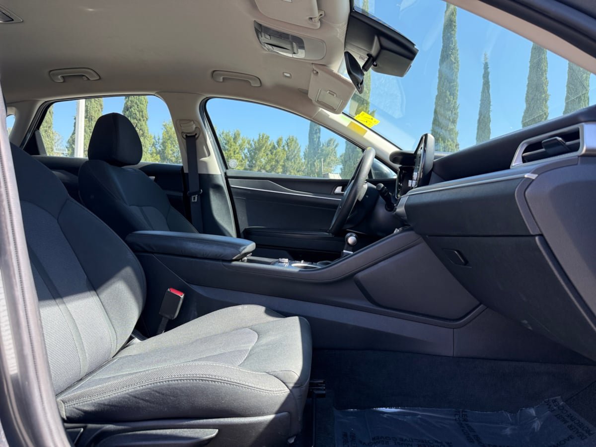 Used 2021 Kia K5 LXS FWD image 17