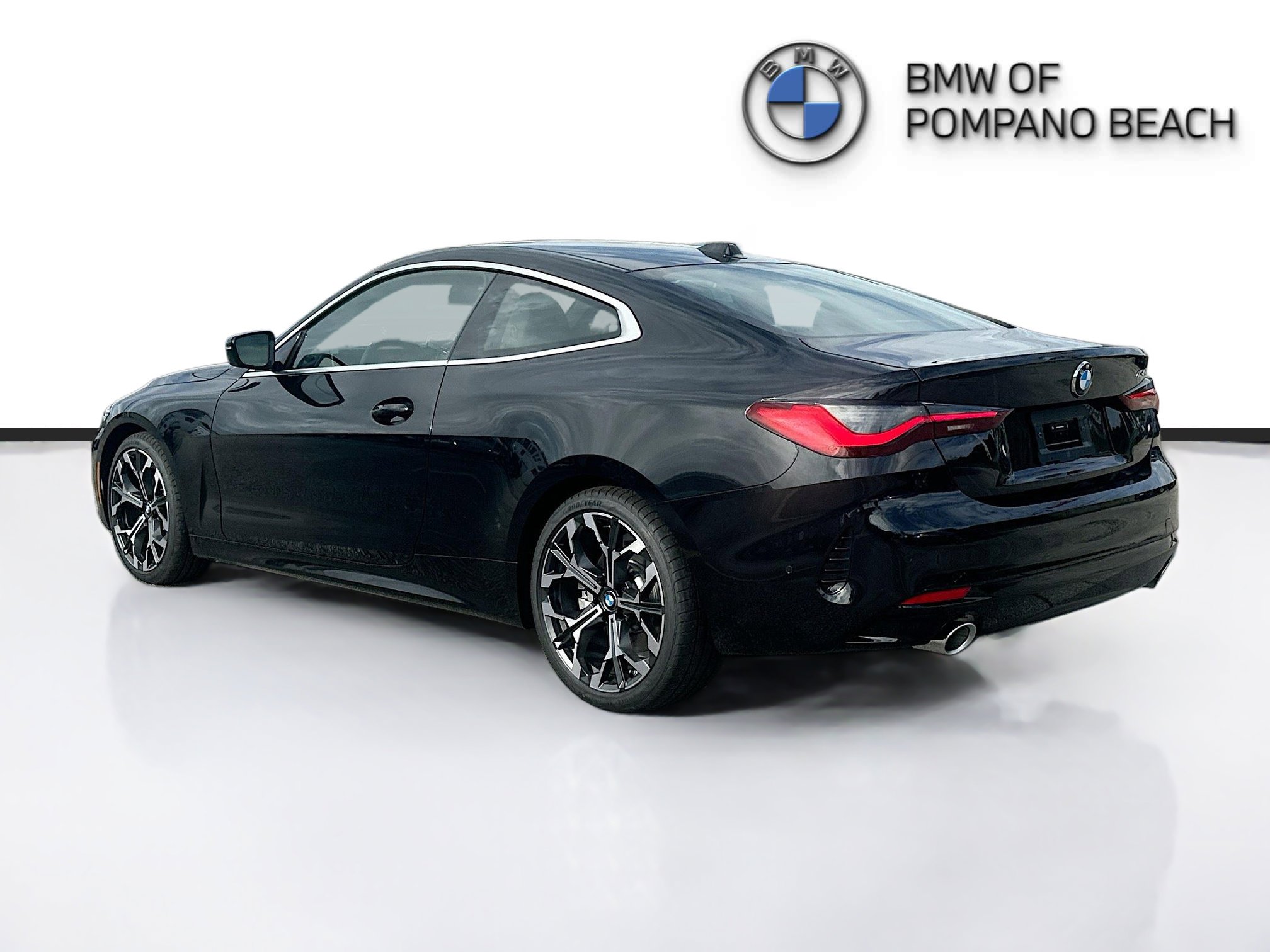New 2026 BMW 430i Coupe w/ Premium Package RWD image 4