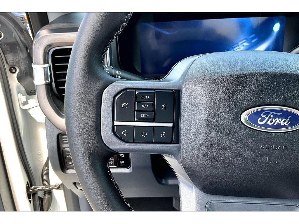 Used 2026 Ford F250 Lariat w/ Tremor Off-Road Package AWD/4WD image 11