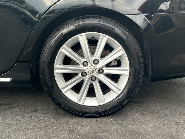 Used 2012 Toyota Camry XLE FWD image 27