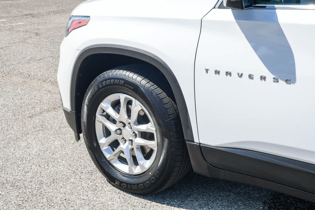 Used 2021 Chevrolet Traverse LS FWD image 10