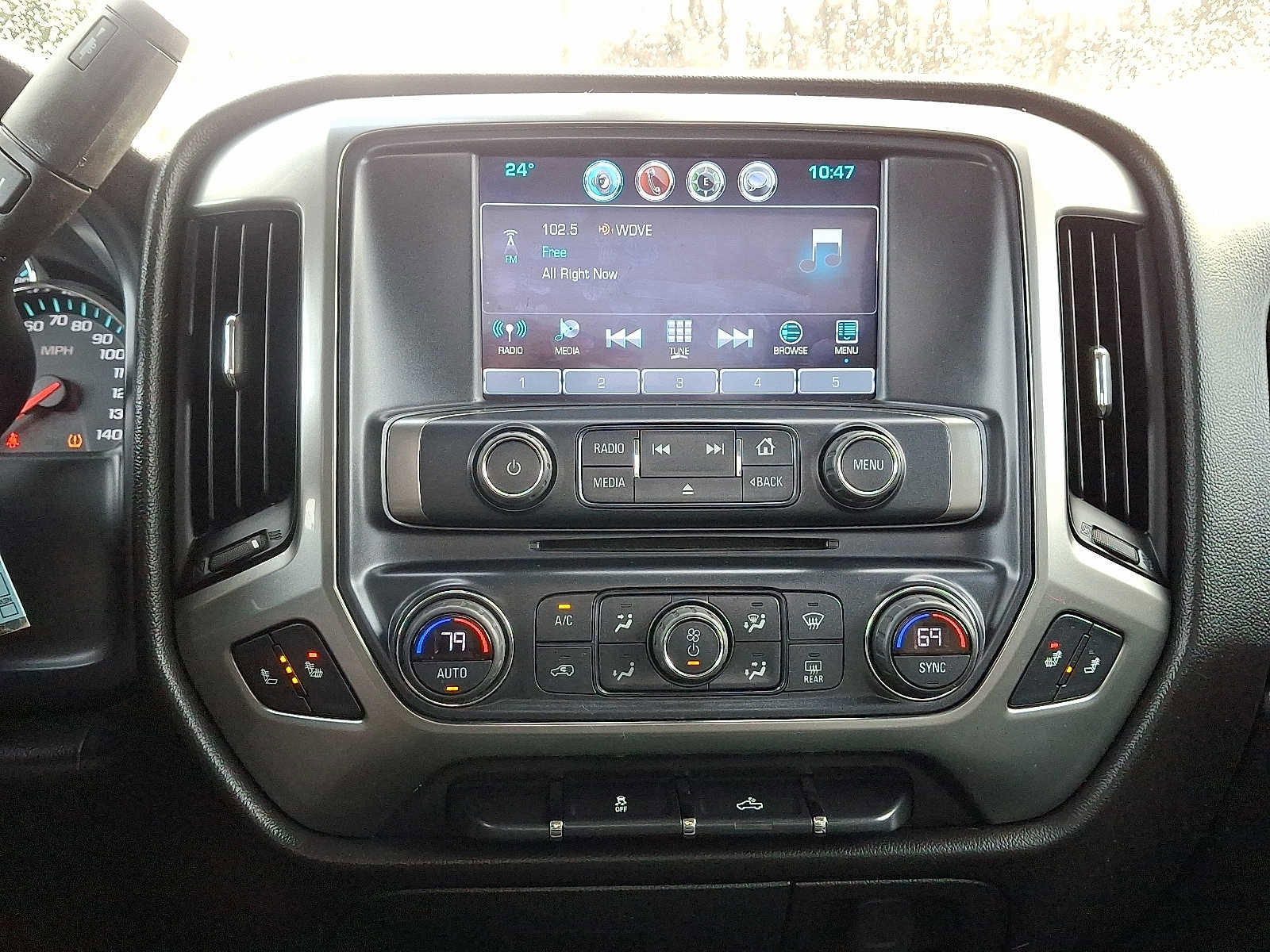 Used 2018 Chevrolet Silverado 1500 LT w/ All Star Edition image 15