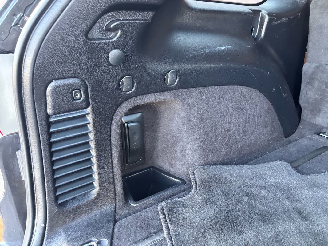 Used 2012 Jeep Grand Cherokee Overland image 33