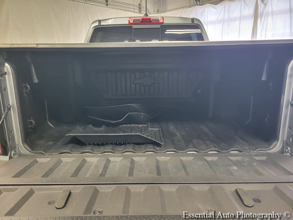 Used 2025 Chevrolet Colorado Trail Boss AWD/4WD image 18