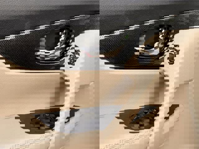 Used 2015 Nissan Rogue SL w/ SL Premium Package image 20