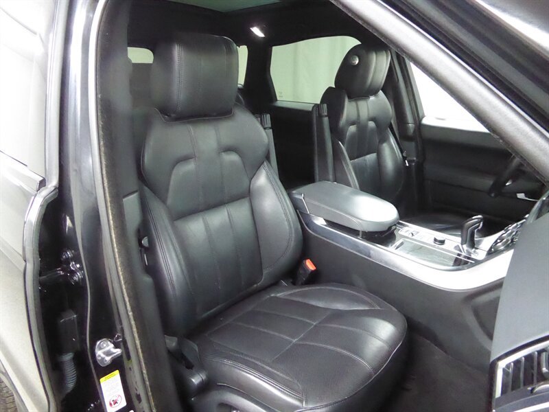 Used 2014 Land Rover Range Rover Sport HSE AWD/4WD image 24