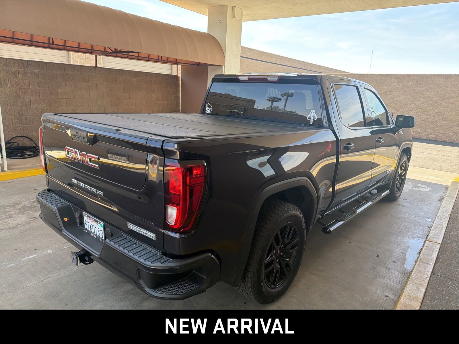 Certified 2022 GMC Sierra 1500 Elevation RWD image 4