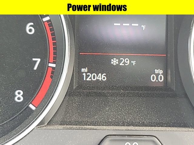 Used 2018 Volkswagen GTI SE image 15