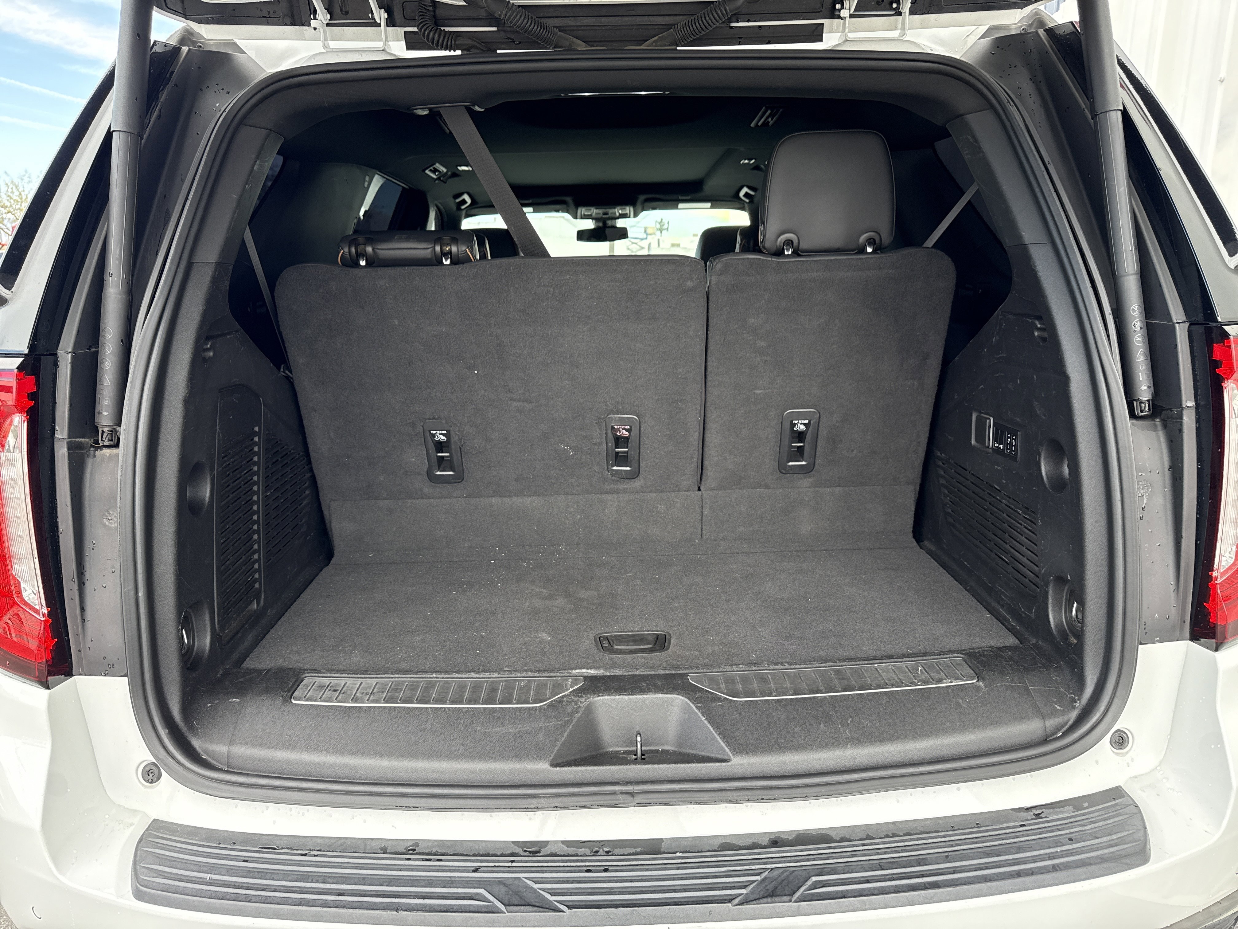 Used 2022 GMC Yukon AT4 image 13