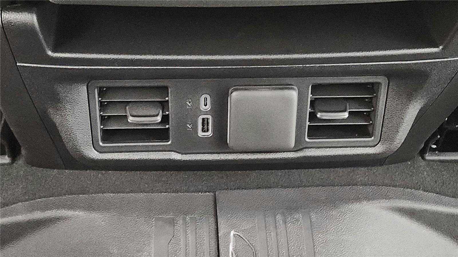 New 2026 GMC Sierra 1500 SLE image 29