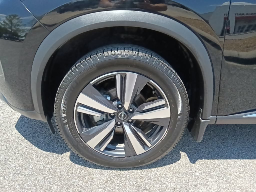 Used 2023 Nissan Rogue SL FWD image 10