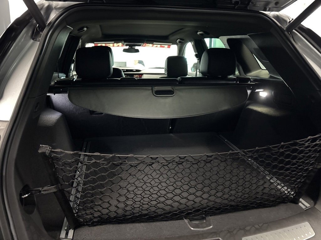 Used 2025 Cadillac XT5 Sportv image 5