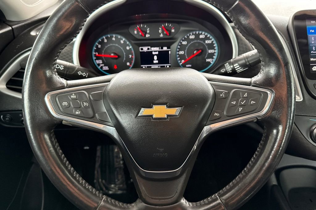 Used 2020 Chevrolet Malibu RS FWD image 32