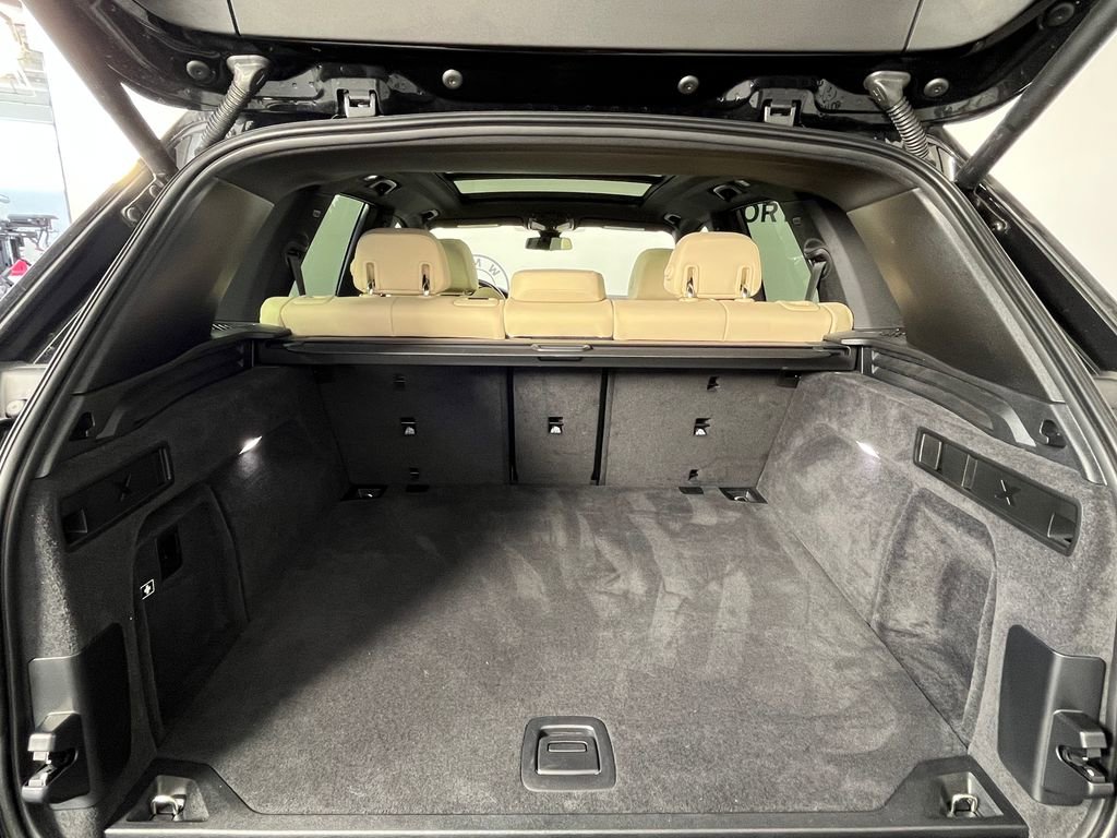 Used 2022 BMW X5 xDrive40i w/ Premium Package image 14