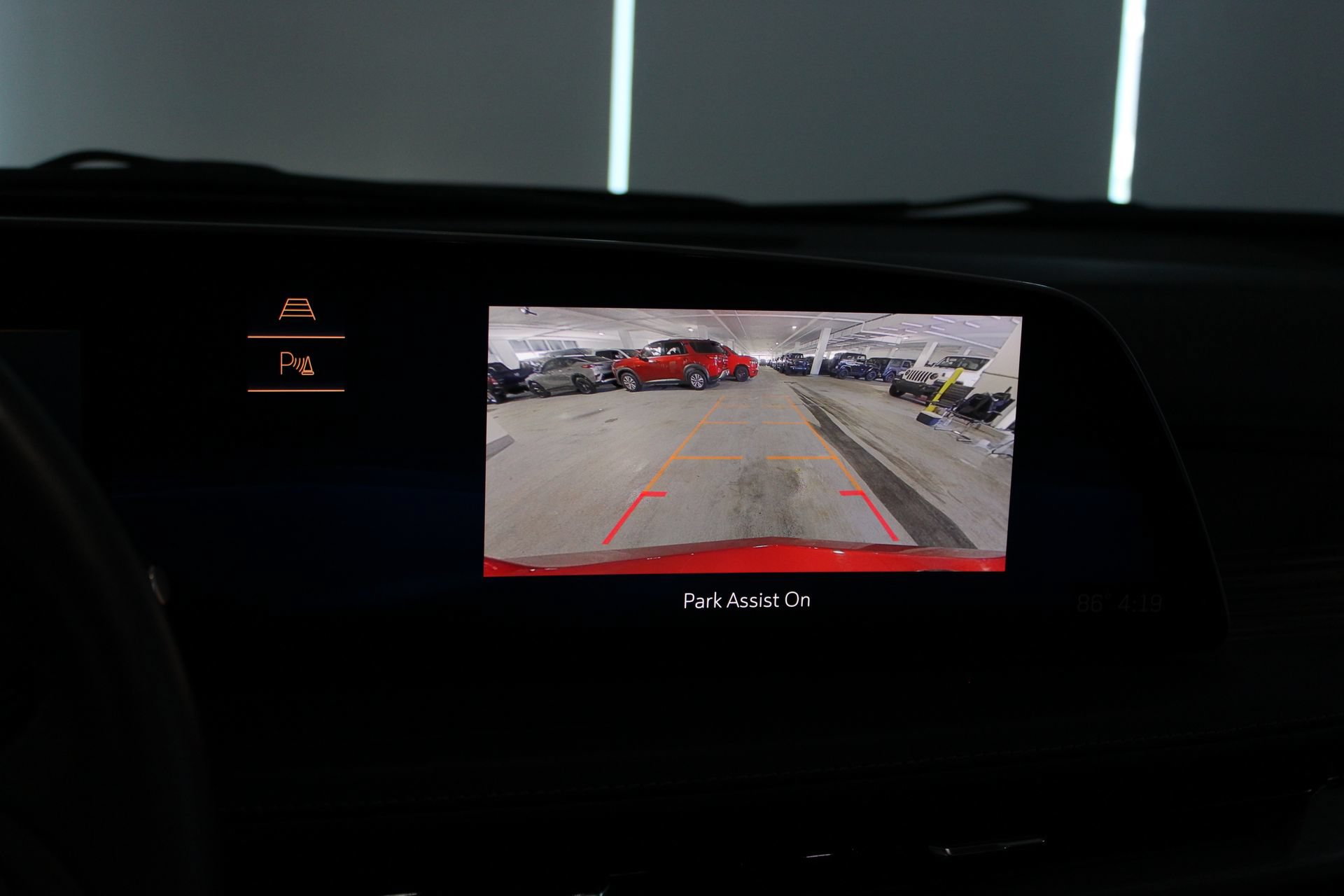 Used 2024 Cadillac XT4 Premium Luxury FWD image 33