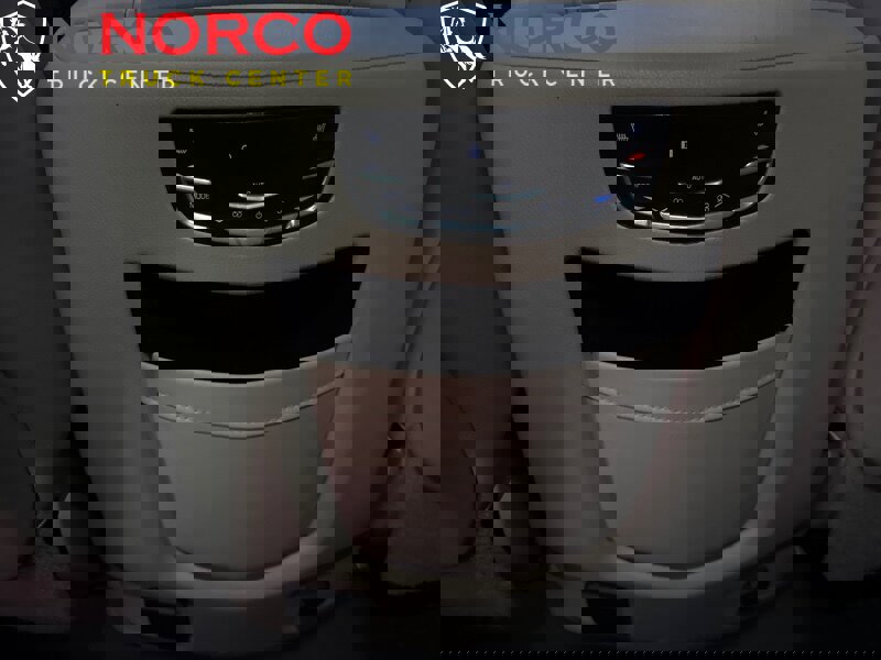 Used 2019 Cadillac Escalade ESV Luxury image 24