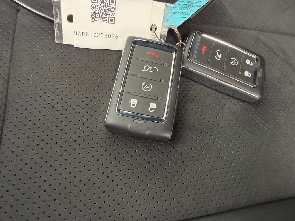 New 2026 Jeep Grand Cherokee Altitude image 31