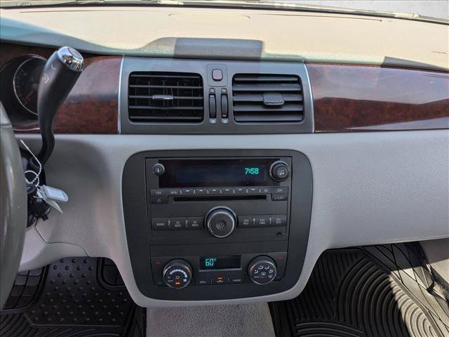 Used 2007 Buick Lucerne CXL w/ Luxury Package FWD image 12