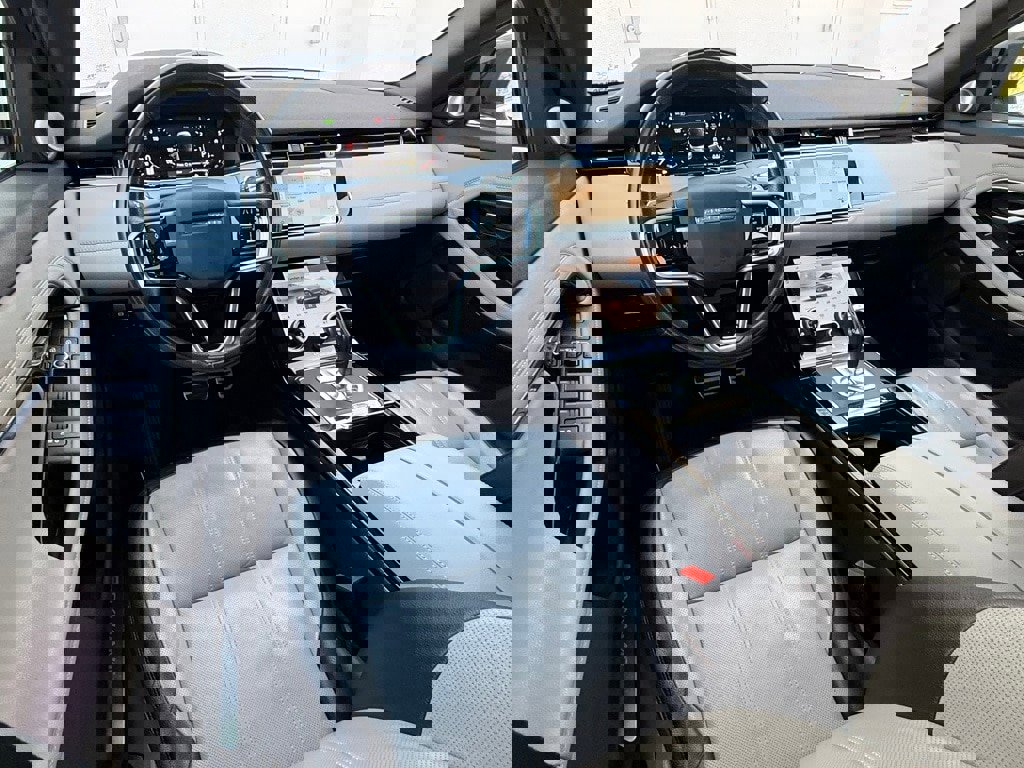 Used 2022 Land Rover Range Rover Evoque R-Dynamic SE image 14