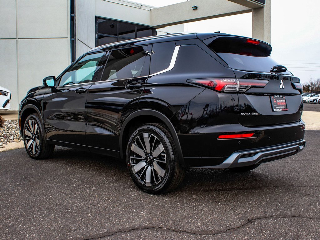 New 2026 Mitsubishi Outlander SEL AWD/4WD image 4