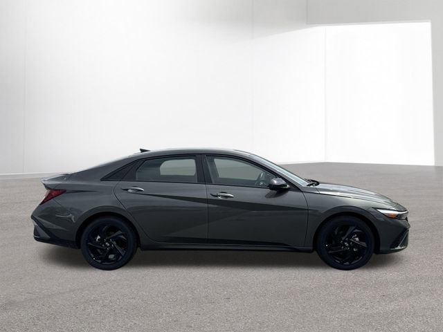 New 2026 Hyundai Elantra SEL Sport Premium FWD image 23