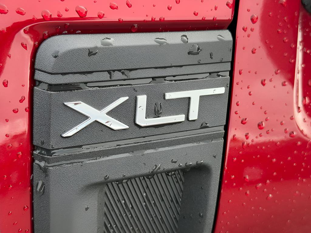 New 2025 Ford Maverick XLT w/ Equipment Group 301A AWD/4WD image 19