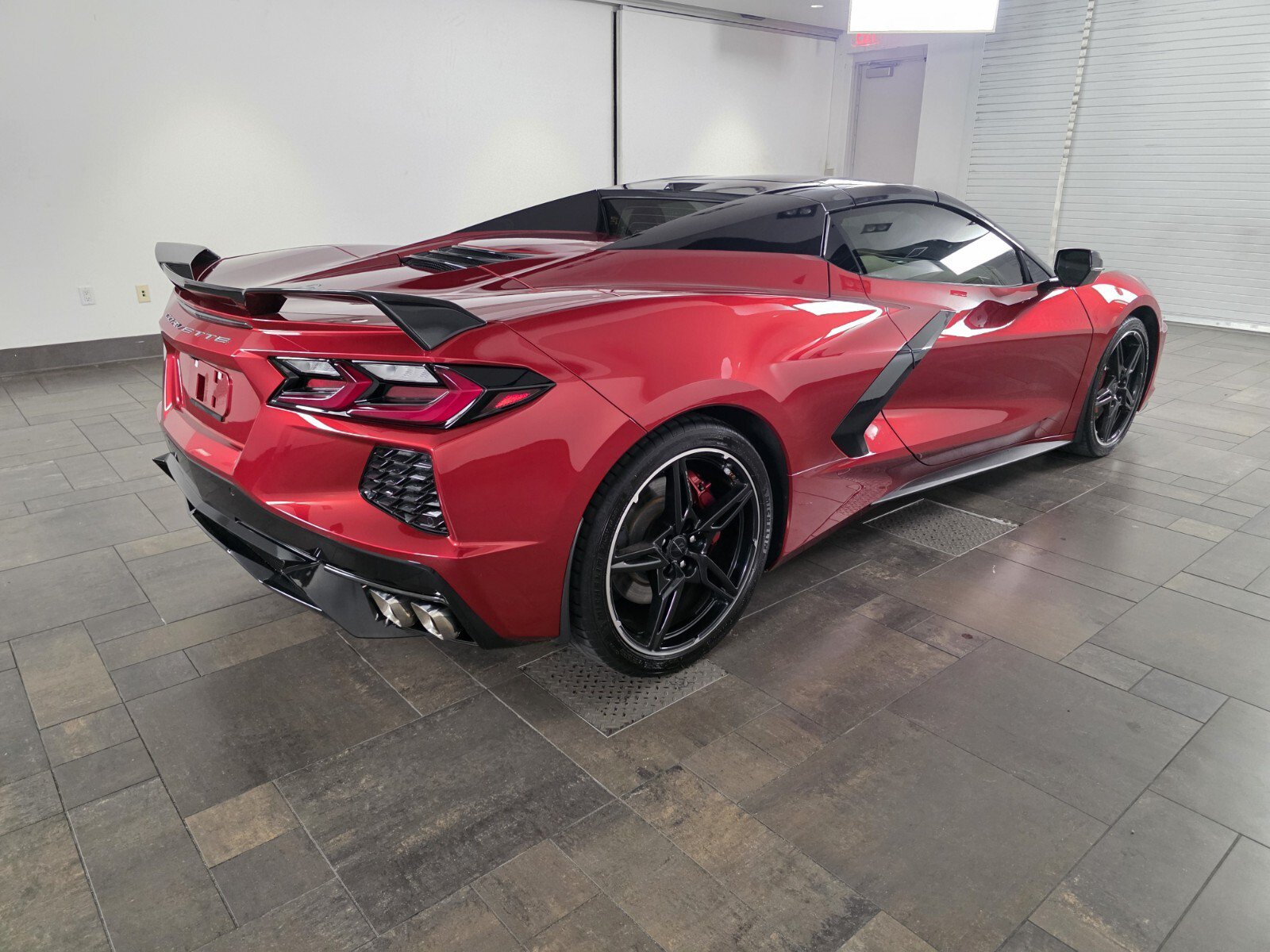 Used 2022 Chevrolet Corvette Stingray Premium Conv w/ Z51 Performance Package RWD image 21