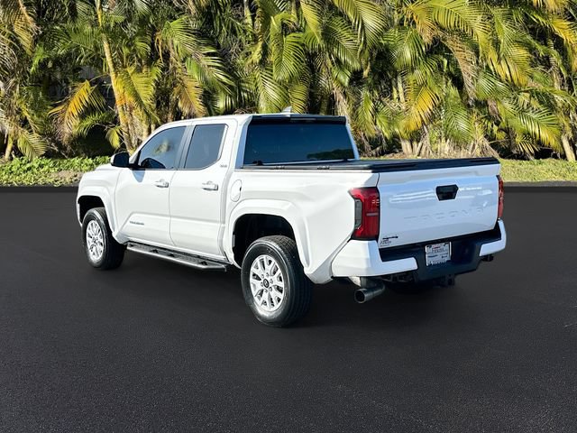 Used 2025 Toyota Tacoma SR5 AWD/4WD image 7