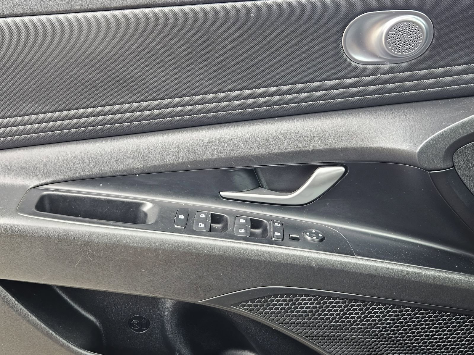 Used 2024 Hyundai Elantra SEL w/ Convenience Package FWD image 28