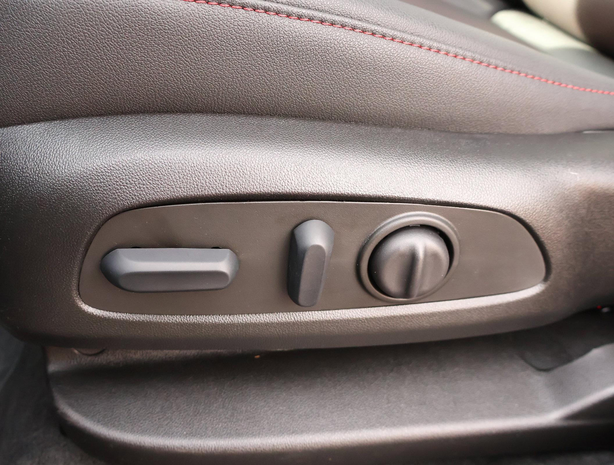 New 2026 Chevrolet Blazer RS w/ Driver Confidence II Package image 12