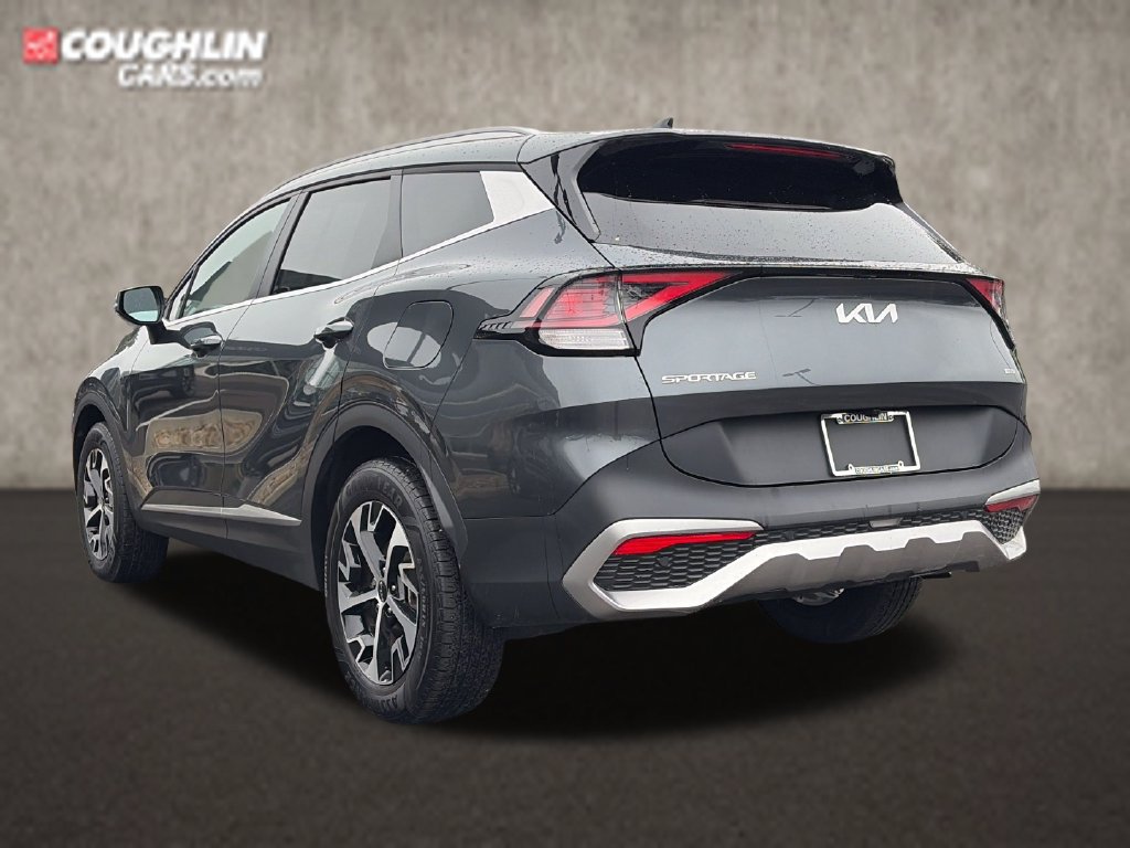 Used 2023 Kia Sportage EX AWD/4WD image 9