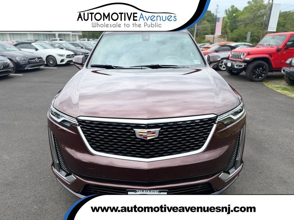 Used 2023 Cadillac XT6 Premium Luxury w/ Technology Package AWD/4WD image 1