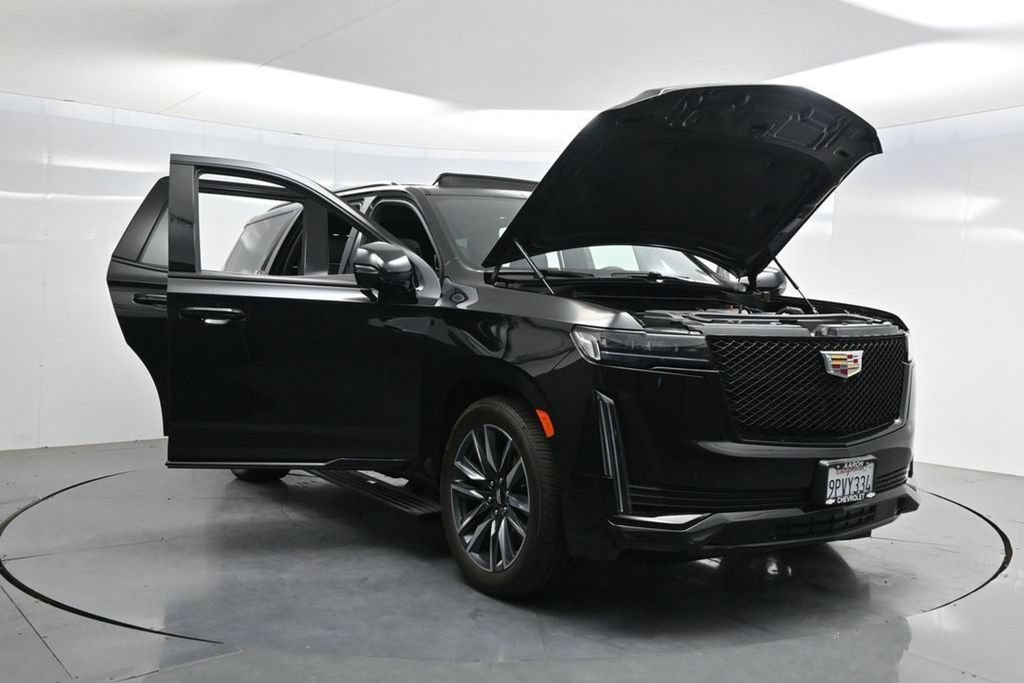 Used 2024 Cadillac Escalade Sport w/ Touring Package AWD/4WD image 52