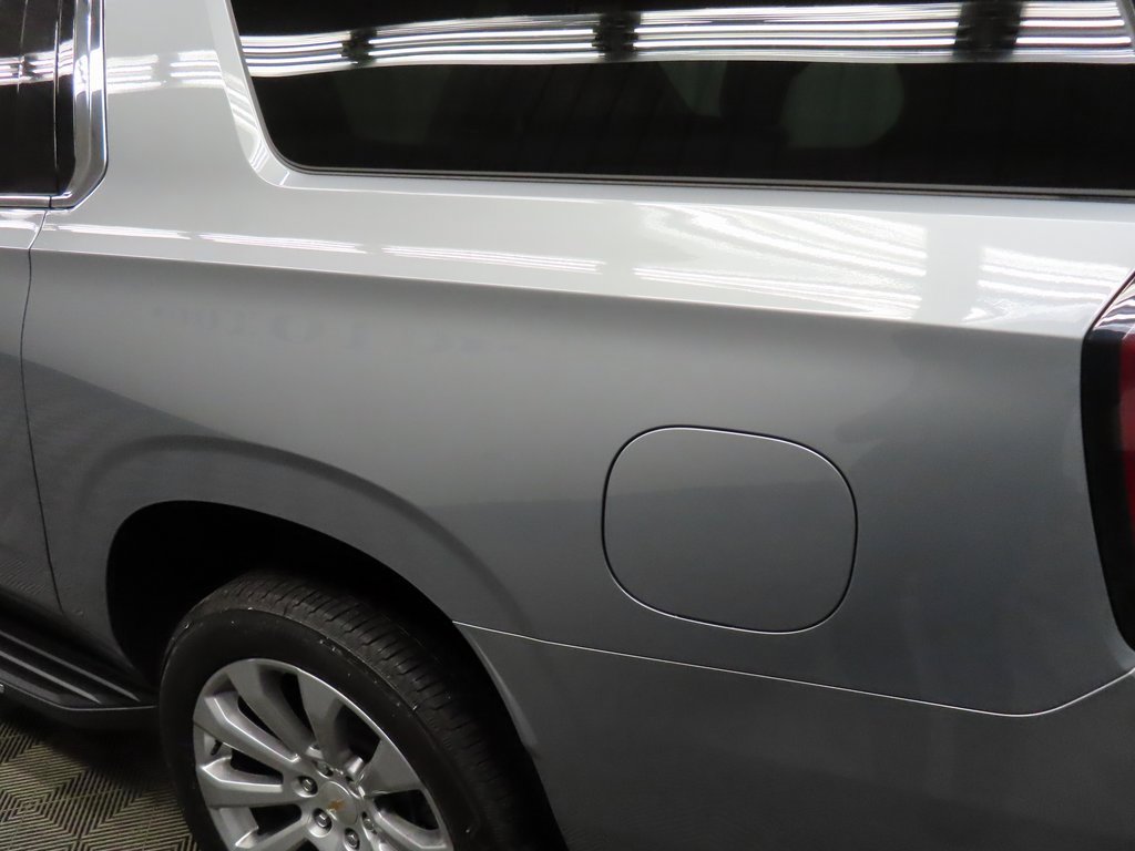 Used 2025 Chevrolet Suburban Premier image 46