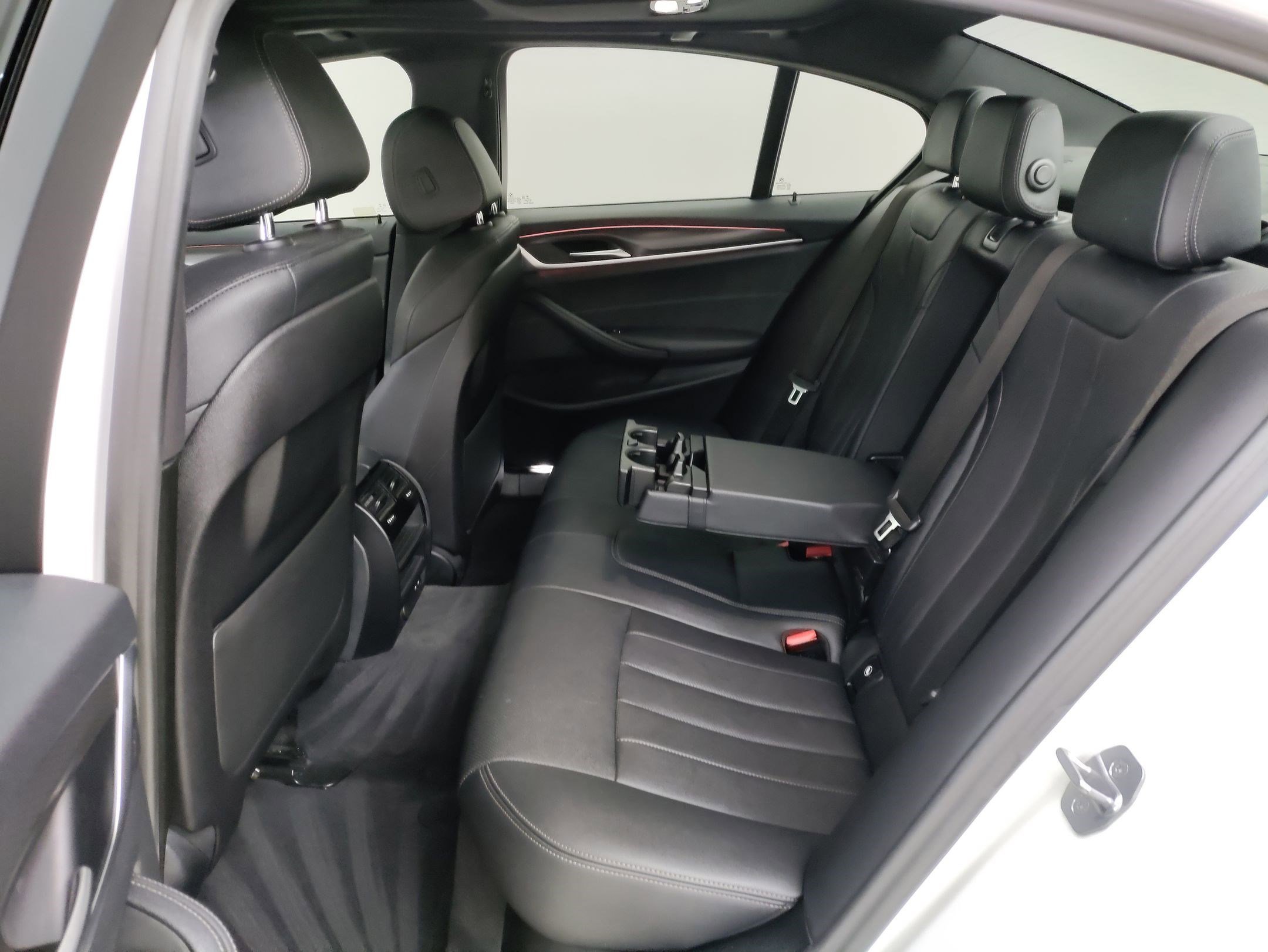 Certified 2023 BMW 540i w/ M Sport Package image 29