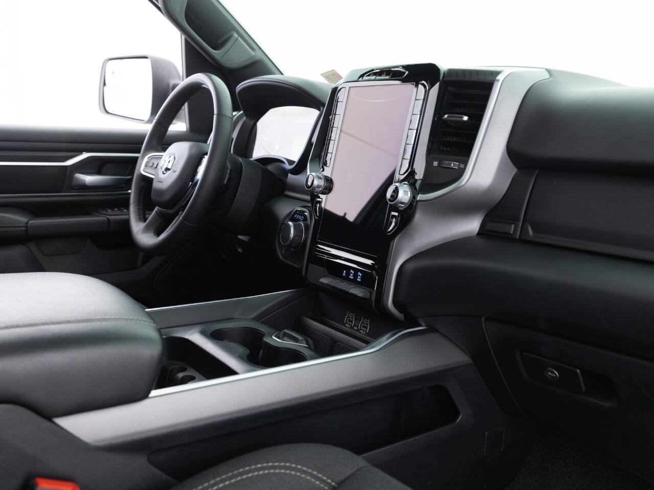 Used 2025 RAM 1500 Big Horn AWD/4WD image 31