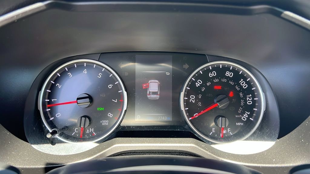 Used 2019 Toyota RAV4 XLE w/ All Weather Liner Package FWD image 21