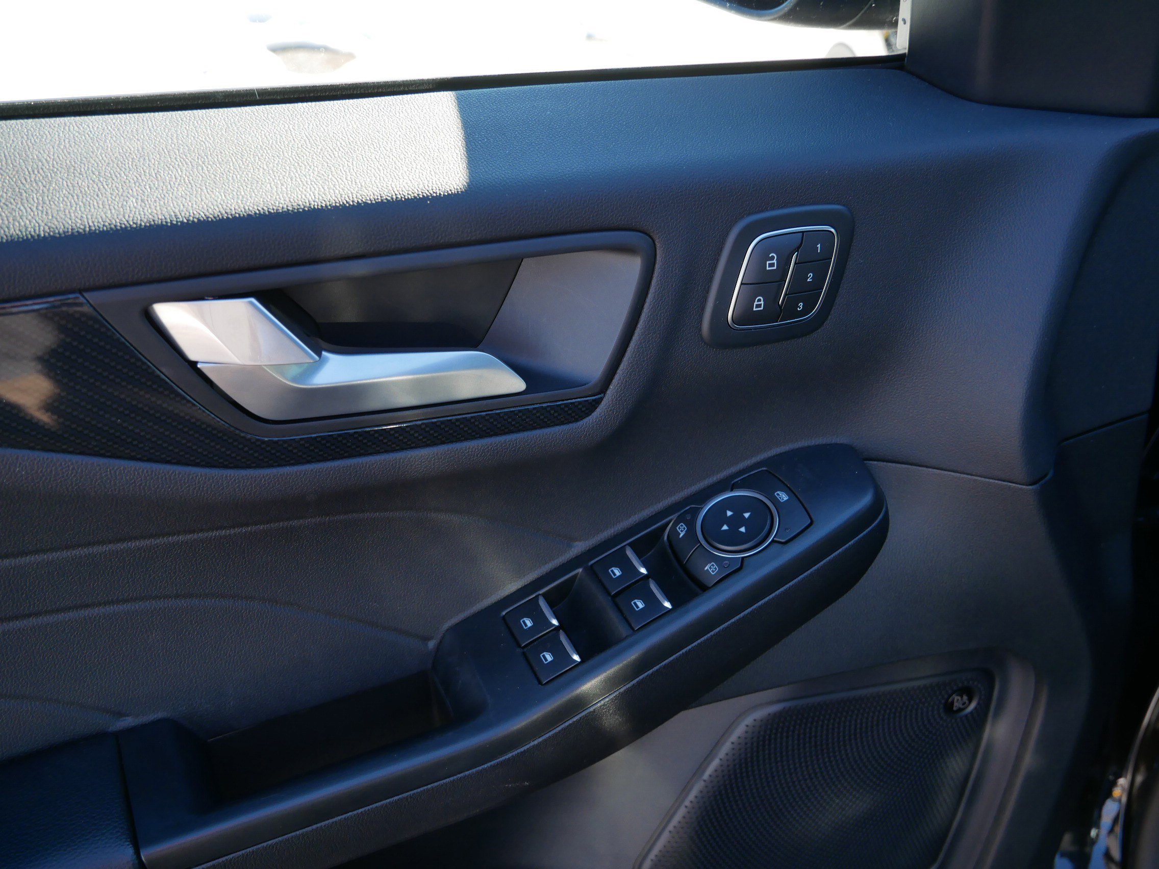 New 2025 Ford Escape ST-Line Select w/ Tech Pack #2 image 20