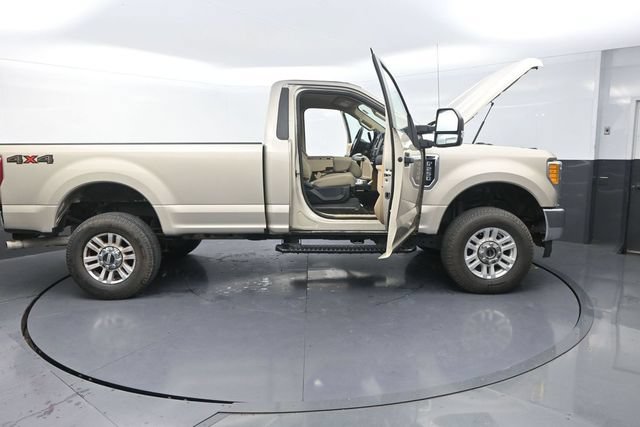 Used 2017 Ford F250 XLT w/ XLT Value Package AWD/4WD image 42